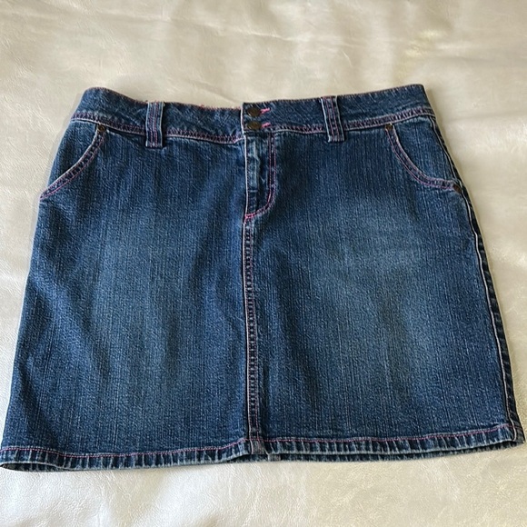 Lilly Pulitzer Blue Mini Skirt Casual Embroidered - Picture 2 of 10